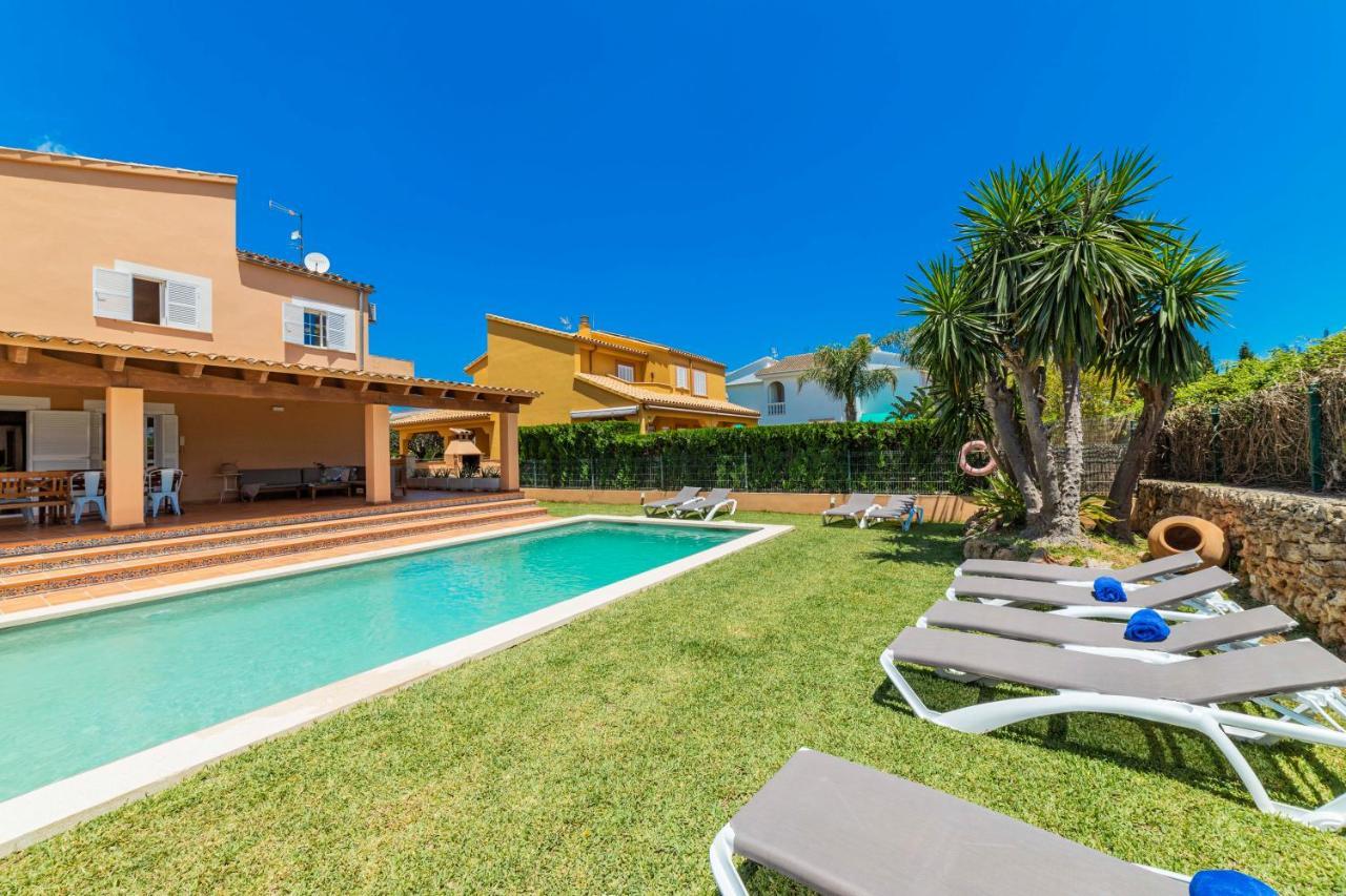 Villa Joana Barcares For 10 With Swimming Pool Alcúdia