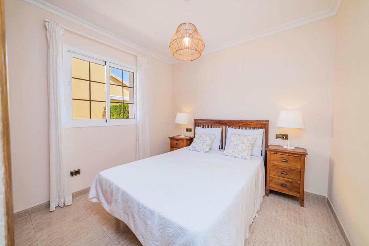 Villa Joana Barcares For 10 With Swimming Pool *