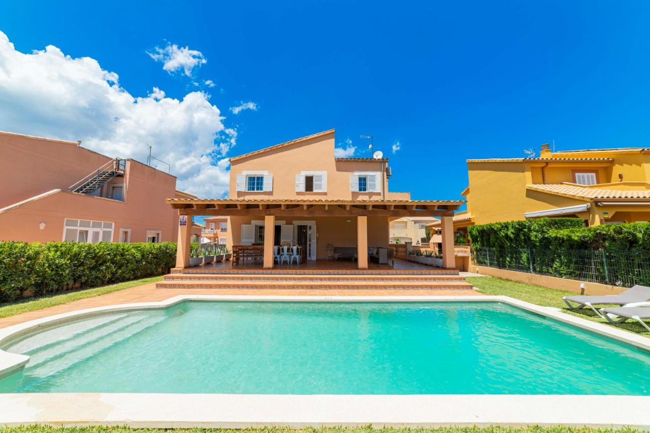 Joana Barcares For 10 With Swimming Pool Villa
