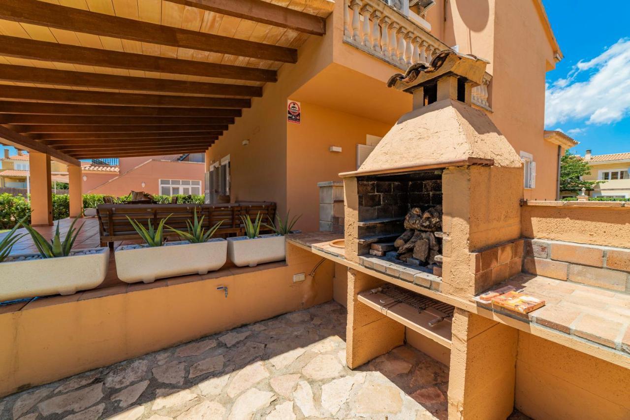 Villa Joana Barcares For 10 With Swimming Pool Alcúdia