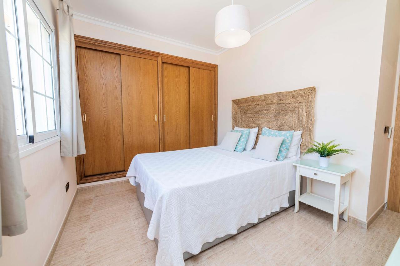 Villa Joana Barcares For 10 With Swimming Pool Alcúdia